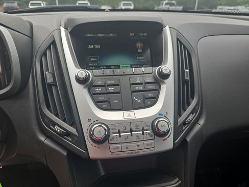 Used 2017 Chevrolet Equinox Premier w/ Enhanced Convenience Package FWD image 20