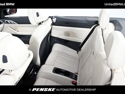 Used 2023 BMW 430i xDrive Convertible w/ Premium Package image 25