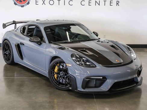 Used 2025 Porsche 718 Cayman GT4 RS w/ Weissach Package RWD image 16
