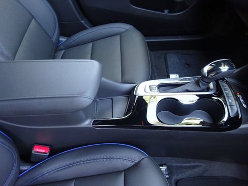 New 2026 Buick Envista Sport Touring w/ Convenience I Package FWD image 17