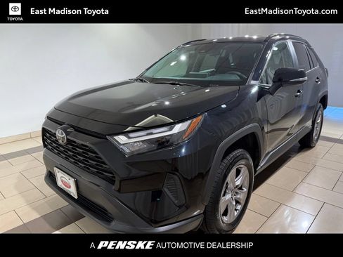 Certified 2025 Toyota RAV4 XLE AWD/4WD image 1