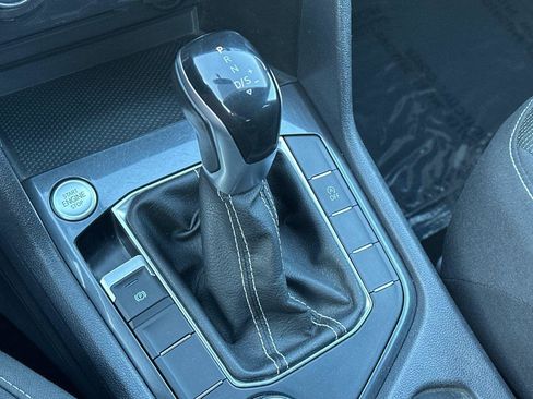 Used 2022 Volkswagen Tiguan S image 20