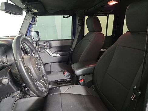 Used 2013 Jeep Wrangler Unlimited Sahara w/ Trailer Tow Group AWD/4WD image 12