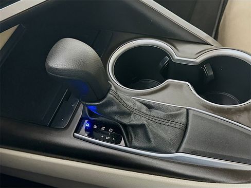 Used 2021 Toyota Camry LE image 16