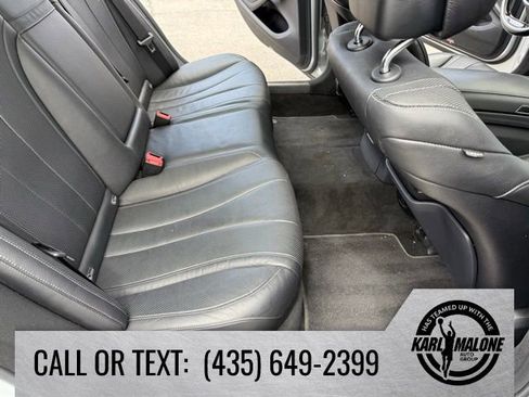 Used 2017 Mercedes-Benz S 550 Sedan w/ Premium Package image 35