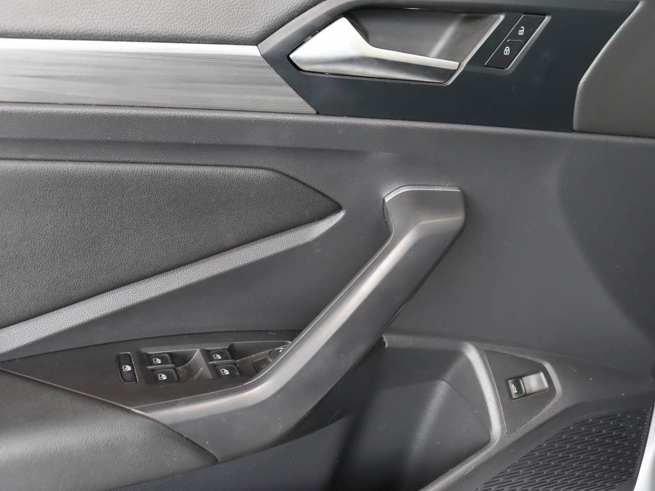 Used 2019 Volkswagen Jetta SEL FWD image 14