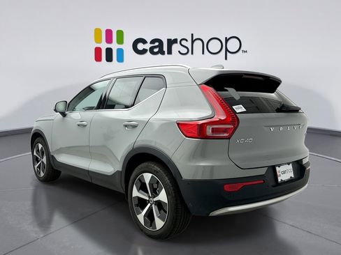 Used 2025 Volvo XC40 B5 Plus AWD/4WD image 3