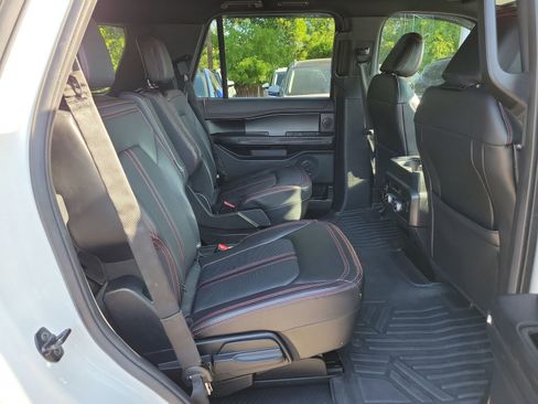 Used 2021 Ford Expedition Limited AWD/4WD image 12
