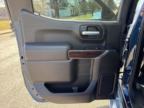 Used 2020 GMC Sierra 1500 SLT image 18