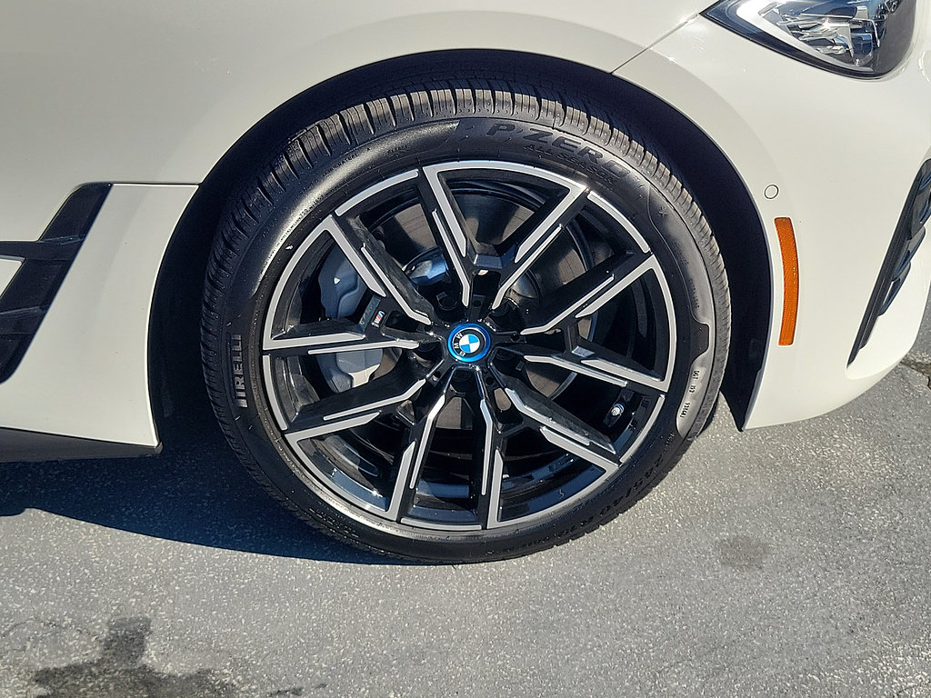 Used 2024 BMW i4 eDrive35 w/ M Sport Package RWD image 5