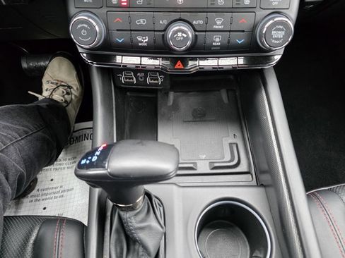 Used 2022 Dodge Durango R/T w/ Blacktop Package image 8