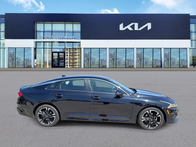 Used 2023 Kia K5 GT-Line w/ GT-Line Premium Package FWD image 4