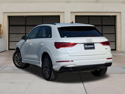 Used 2023 Audi Q3 2.0T Premium w/ Convenience Package AWD/4WD image 2