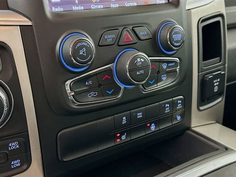 Used 2019 RAM 1500 Big Horn image 21