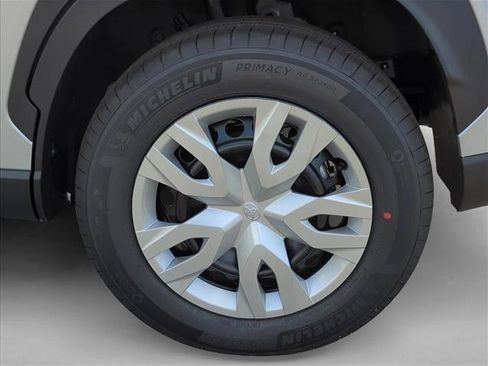 New 2026 Toyota Corolla Cross L image 9