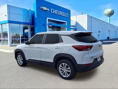 Used 2023 Chevrolet TrailBlazer LS image 6