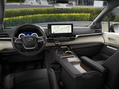 New 2025 Toyota Sienna Limited image 25