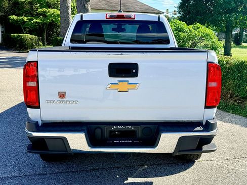 Used 2017 Chevrolet Colorado W/T w/ WT Convenience Package AWD/4WD image 5