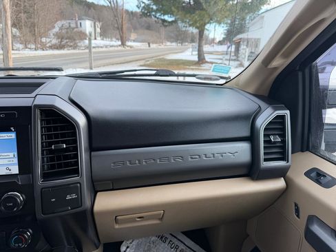 Used 2019 Ford F350 XLT w/ XLT Value Package image 29