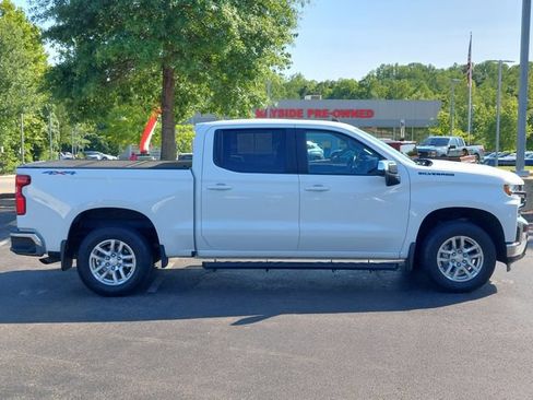 Used 2022 Chevrolet Silverado 1500 LT w/ LPO, Dark Essentials Package AWD/4WD image 29