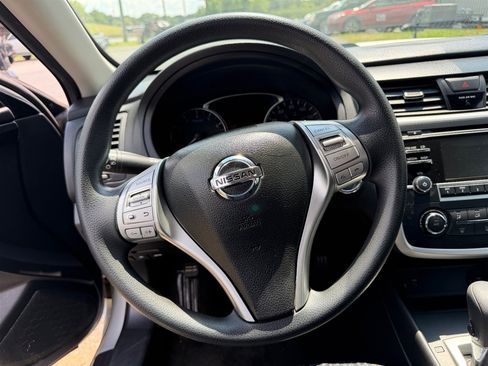 Used 2016 Nissan Altima 2.5 S w/ Power Driver Seat Package FWD image 17
