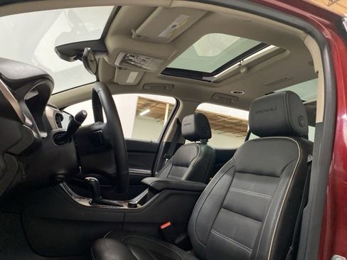 Used 2017 GMC Acadia Denali w/ Technology Package image 28