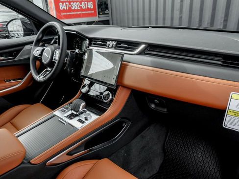 New 2026 Jaguar F-PACE R-Dynamic S image 21