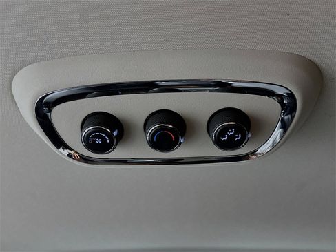 Used 2018 Dodge Durango SXT w/ Quick Order Package 2BB image 25