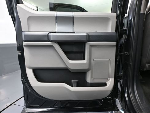 Used 2020 Ford F150 XLT w/ XTR Package image 32