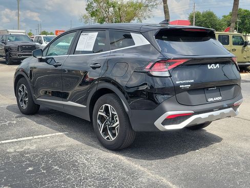Used 2025 Kia Sportage LX FWD image 5