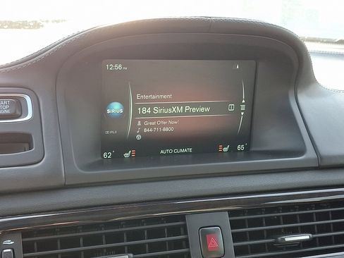 Used 2016 Volvo XC70 T5 Platinum w/ Climate Package image 20