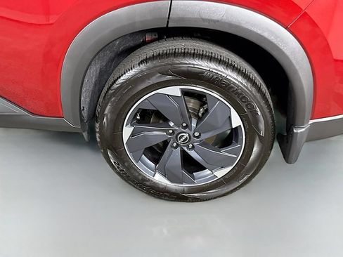 Certified 2025 Nissan Rogue SV w/ SV Premium Package AWD/4WD image 36