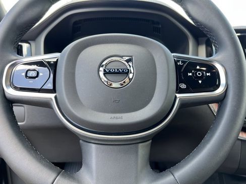 Used 2024 Volvo XC60 B5 Ultimate w/ Protection Package Premier image 3