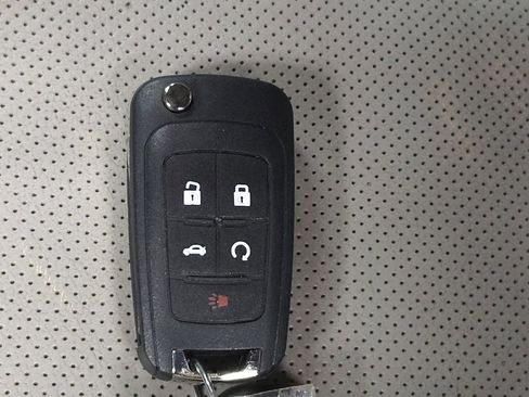 Used 2015 GMC Terrain SLT image 32