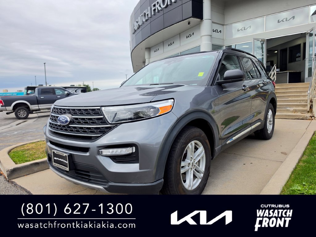 Used 2024 Ford Explorer XLT w/ Equipment Group 202A AWD/4WD image 1