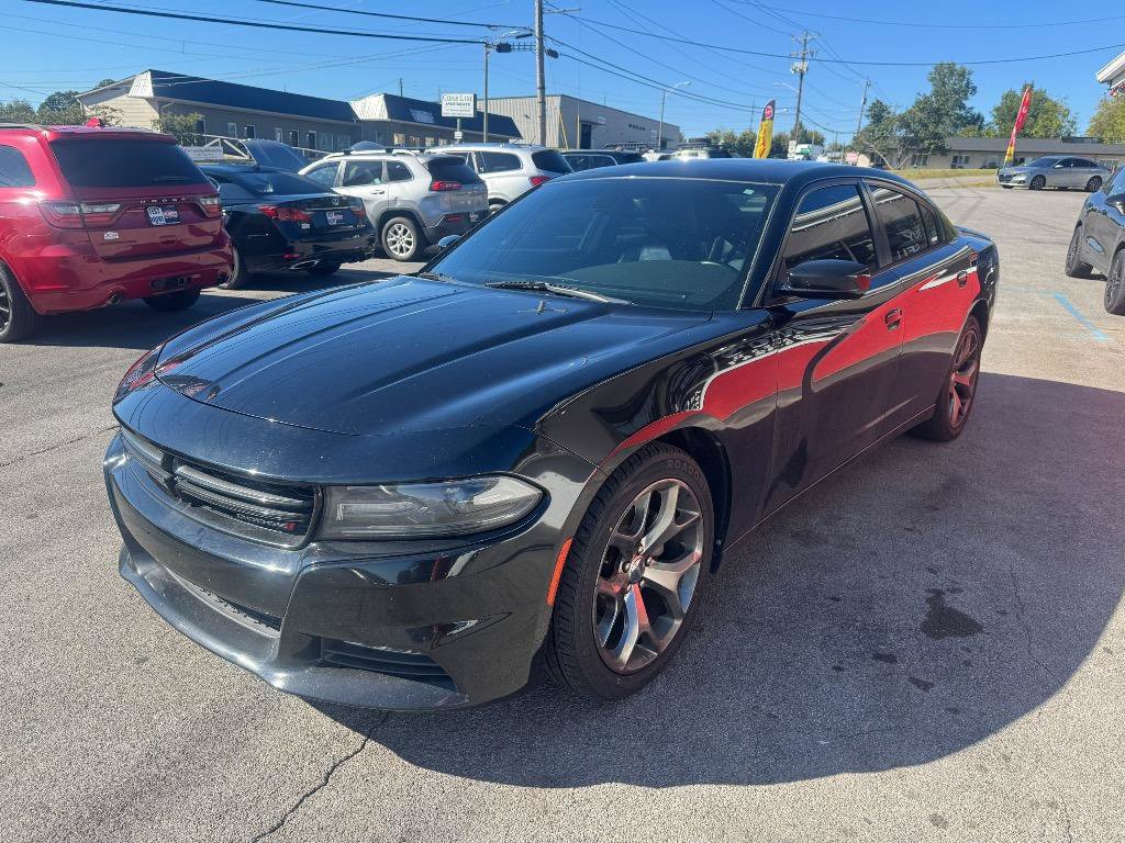 Used 2015 Dodge Charger SXT w/ Plus Group RWD image 4