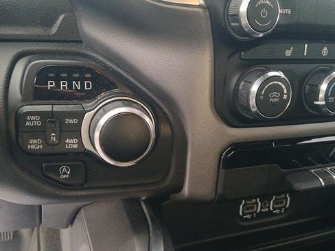 Used 2024 RAM 1500 Big Horn AWD/4WD image 7