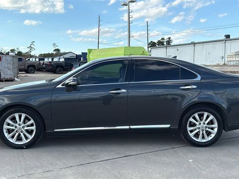 Used 2011 Lexus ES 350 image 4