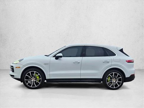 Used 2019 Porsche Cayenne E-Hybrid image 8