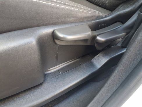 Used 2023 GMC Terrain SLE FWD image 24