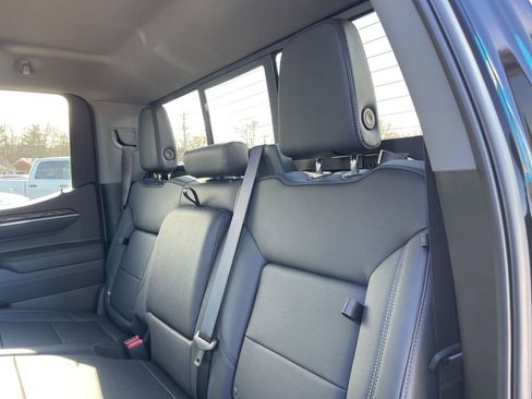 Used 2025 GMC Sierra 1500 SLT w/ SLT Premium Plus Package image 44