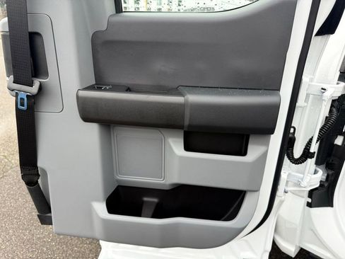 New 2026 Ford F250 XL w/ XL Chrome Package image 29