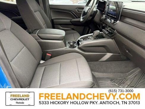 Used 2024 Chevrolet Colorado Trail Boss w/ Technology Package image 24