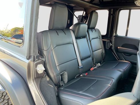 New 2026 Jeep Wrangler Unlimited Rubicon w/ Xtreme 35 Tire Package AWD/4WD image 25
