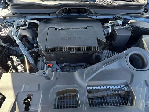 Used 2023 Honda Pilot Touring image 10