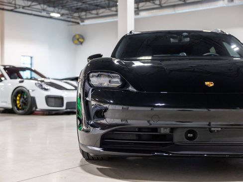 Used 2024 Porsche Taycan 4S image 21