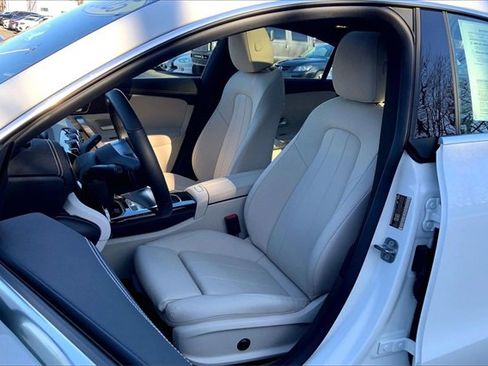 Used 2025 Mercedes-Benz CLA 250 4MATIC image 6