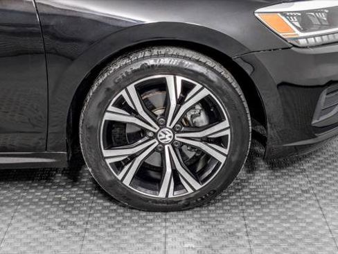 Used 2022 Volkswagen Passat 2.0T SE image 33