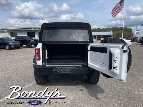 Used 2024 Ford Bronco Wildtrak image 14
