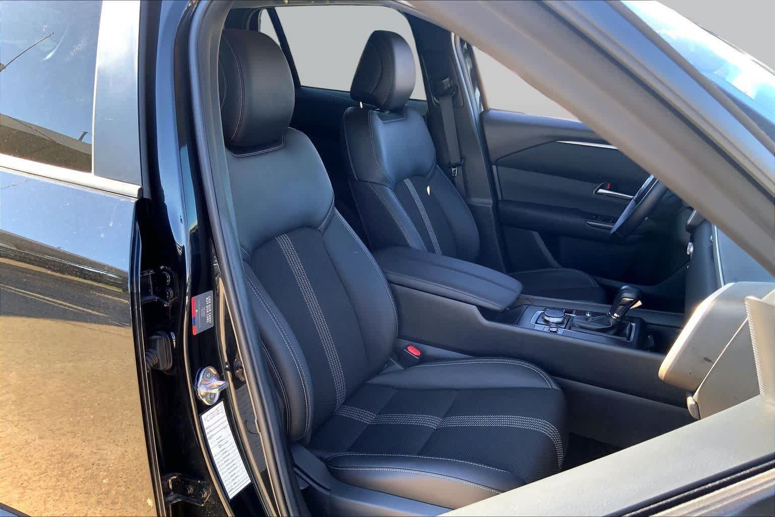 Used 2026 MAZDA CX-50 AWD 2.5 S w/ Preferred Pkg image 9